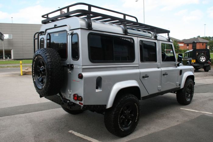 Land Rover Defender 2.4 XS Station Wagon TDCi Four Wheel Drive Diesel Silver